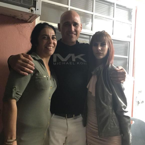 Meet your Posher, Yolanda - Picture 1 of 1